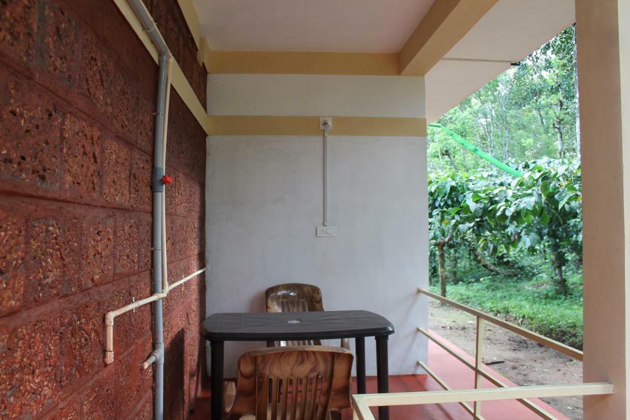 Homestay Woodside Wayanad *